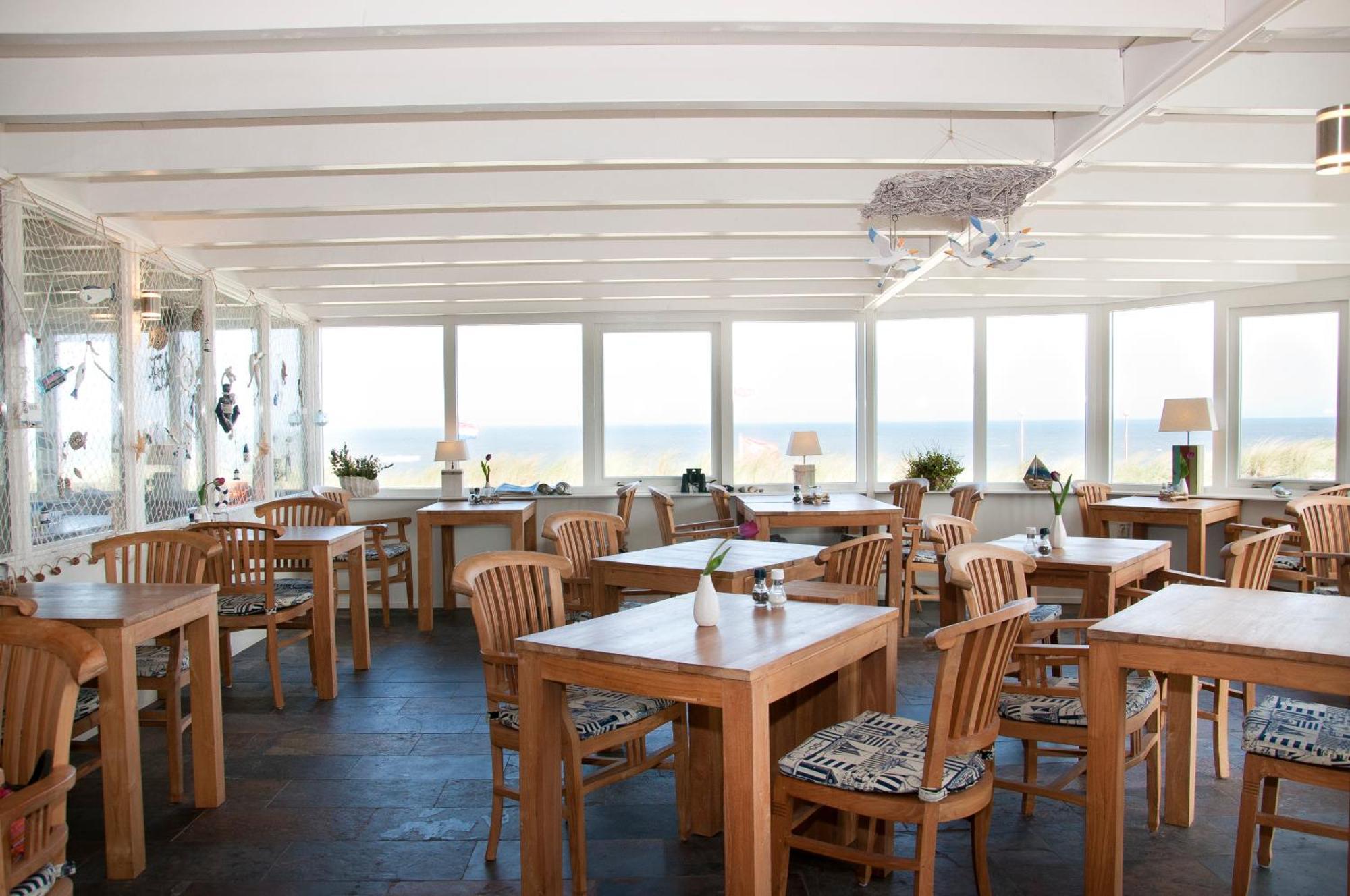 Strandhotel Noordzee De Koog  Exterior photo