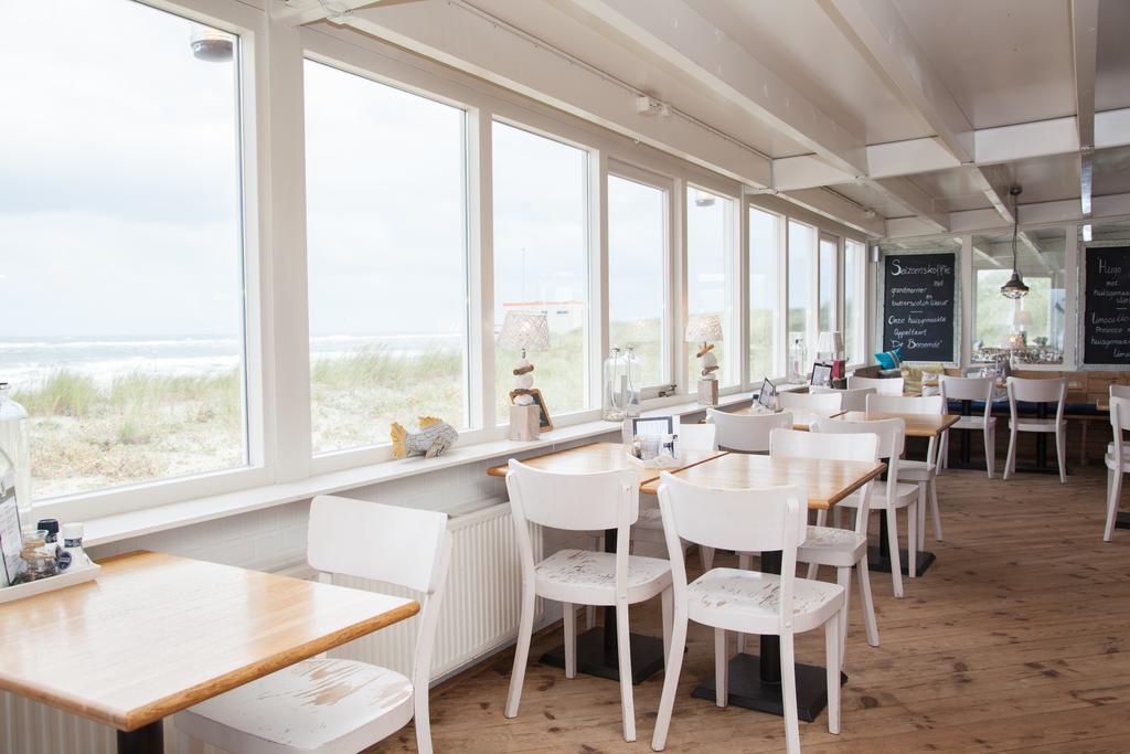 Strandhotel Noordzee De Koog  Exterior photo